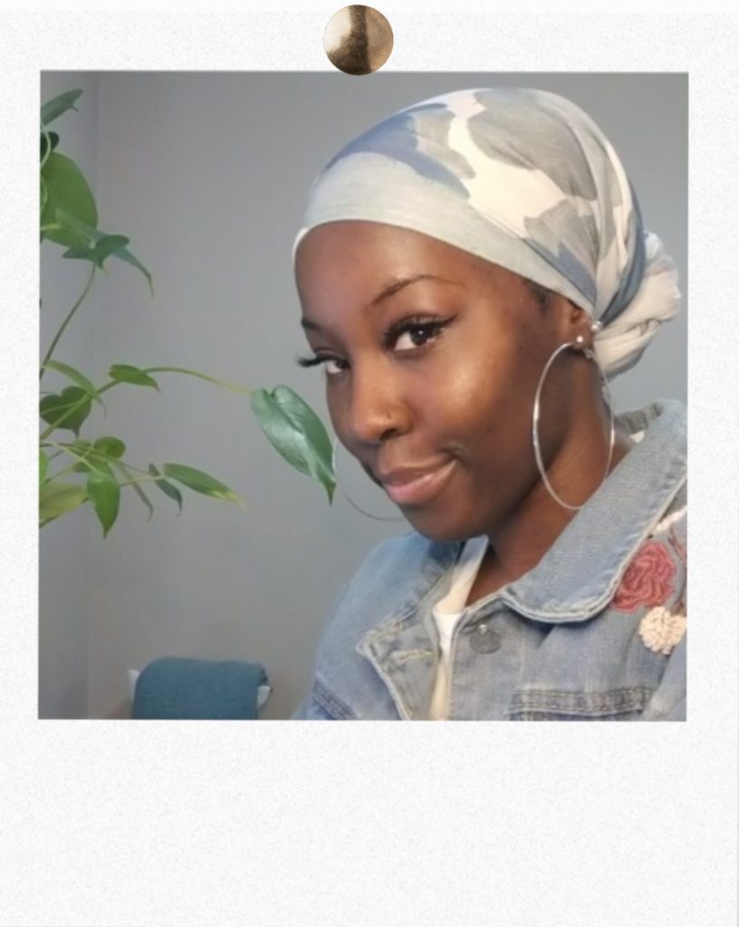 Melanin “Better Than Cotton” Head Wrap (Blue Wave) wrapped around this #melaninbae head like pastry sweet roll.