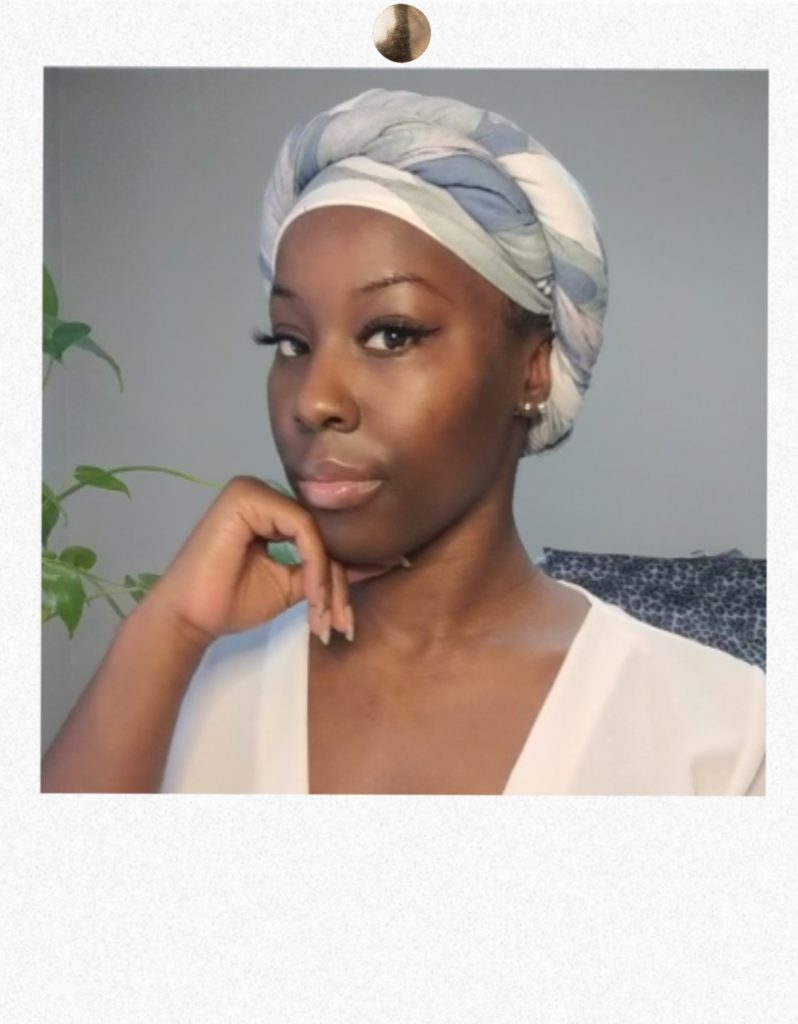 Melanin “Better Than Cotton” Head Wrap (Blue Wave) wrapped around this #melaninbae head like a goddess. Crown sitting high.